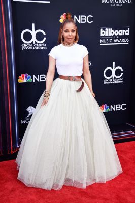jj_2018BBMAS_BillboardAwards_HQ_JanetJackson11.jpg