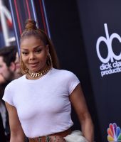 jj_2018BBMAS_BillboardAwards_HQ_JanetJackson26.jpg