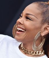 jj_2018BBMAS_BillboardAwards_HQ_JanetJackson33.jpg