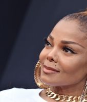 jj_2018BBMAS_BillboardAwards_HQ_JanetJackson35.jpg