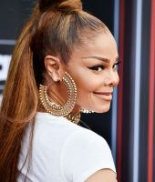 jj_2018BBMAS_BillboardAwards_HQ_JanetJackson9.jpg