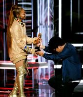 jj_2018BBMAS_BillboardAwards_HQ_JanetJackson_IconAward_1.jpg