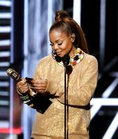 jj_2018BBMAS_BillboardAwards_HQ_JanetJackson_IconAward_8.jpg