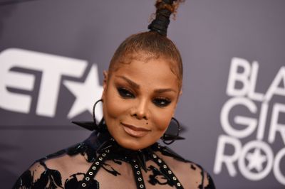 jj_Janet_BGR14.jpg