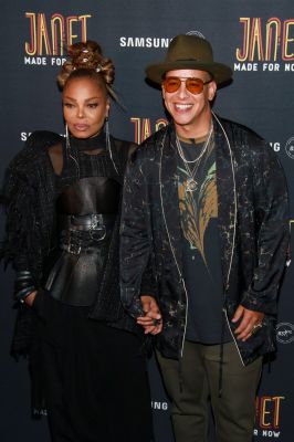 jj_JanetJacksonDaddyYankee_MadeForNowReleaseParty_Samsung_NYC_19.jpg