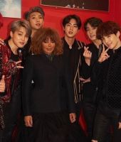 2018_Janet_MAMA_HongKong_11.jpg