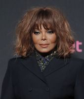 2018_Janet_MAMA_HongKong_3.jpg