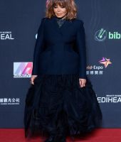 2018_Janet_MAMA_HongKong_9.jpg