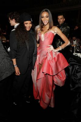 jj_JanetFashionAwards_London_2019_2.jpg