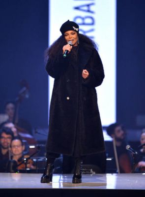 jj_JanetFashionAwards_London_2019_5.jpg