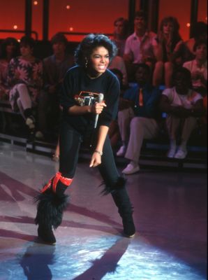 1982_AmericanBandstand_058.jpg