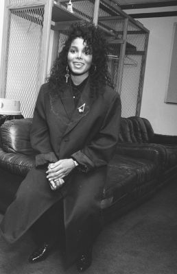 1987_NYC_Control_backstage_06.jpg