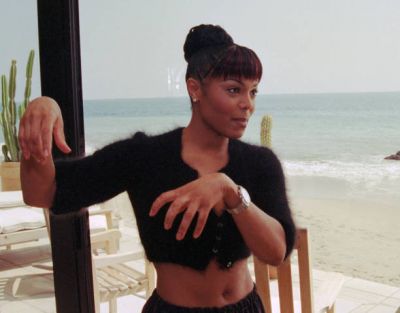 jj_BET_malibuhomeinterview_281929.jpg