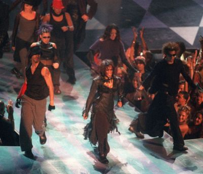 2000_VMA_009.jpg
