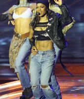 Janet_Jackson_Echo_Awards28532.jpg