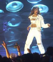 2001_MTVicon_live_026.jpg