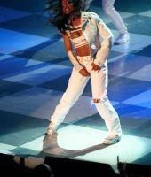 2001_MTVicon_live_038.jpg