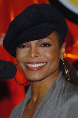 2006_HOT97fmStudioSeries_01.jpg