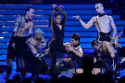 jj_JANET_AmericanIdol2010_12.jpg