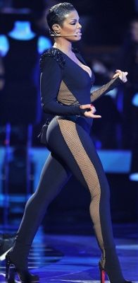jj_JANET_AmericanIdol2010_9.jpg