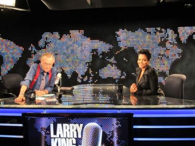 jj_JANET_LarryKingLive_2010_6.jpg