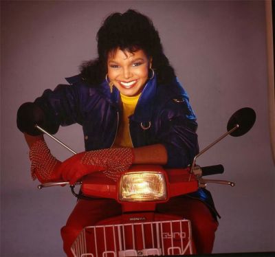 janet_DreamStreetPromo_7.jpg