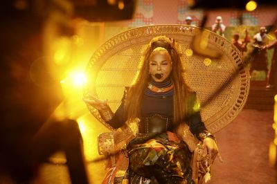 Janet_MadeForNow_JimmyFallon_002.jpg