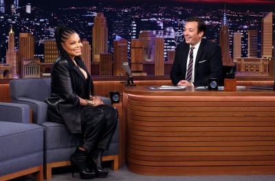 JanetJimmyFallon2020_01.jpg