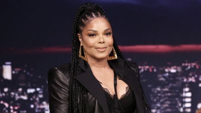 JanetJimmyFallon2020_04.jpg