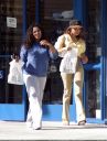 Shopping_In_Malibu_Mar08_2003_28429.JPG