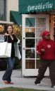With_Latoya_Shopping_At_A_Room_With_A_View_Nov_29_2005_28129.jpg