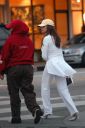 With_Latoya_Shopping_At_A_Room_With_A_View_Nov_29_2005_28529.jpg