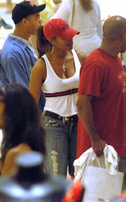 jj_OutShopMiami0612.jpg