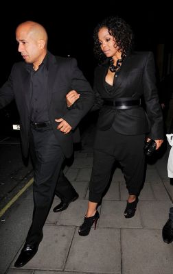 Finch_And_Partners_Pre_BAFTA_Party_February_20_2010_281129.jpg