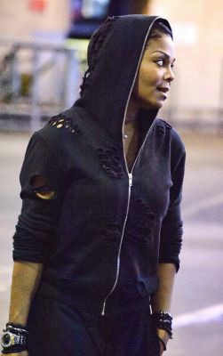 janet-jackson-wissam-al-mana-heathrow-01.JPG