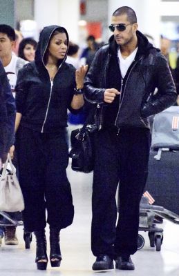 janet-jackson-wissam-al-mana-heathrow-02.JPG