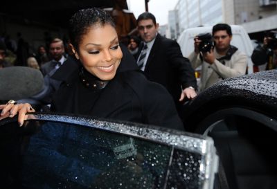 Janet2BJackson2BParis2BFashion2BWeek2BSpring2BSummer2BkTijv4Swy_Ex.jpg