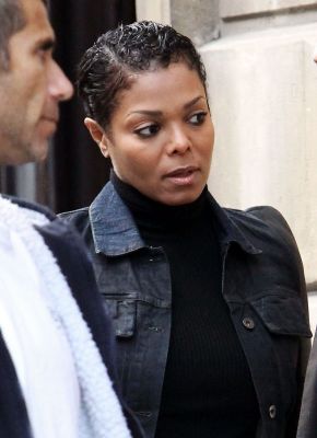 jj_BalmainParis_01.jpg