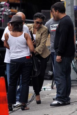 jj_OnSetColoredGirls3_14.jpg