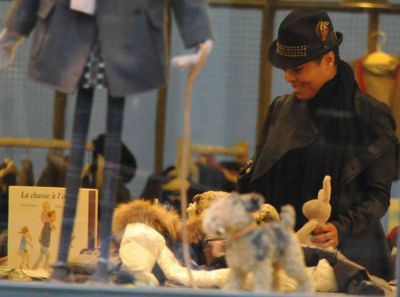 2010_ShoppinginParis_9.jpg