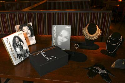 Janet_2021_HardRockLondon_Expo__0001.jpg