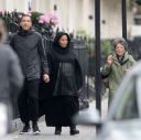 jj_pregnant_shopping_london16__28229.jpg