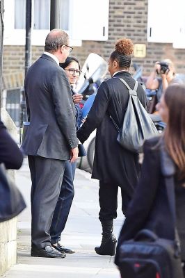jj_divorcemeeting_jun16_10.jpg