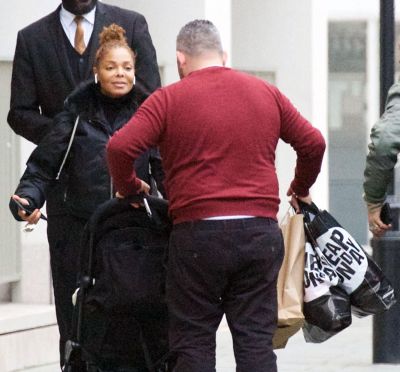 jj_outlondonfeb12_3.jpg