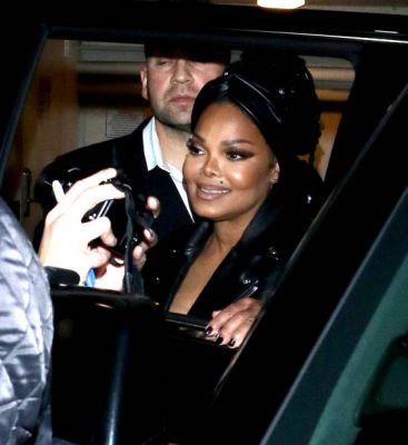 janet_leaving_Pregrammy_2020_28329.jpg