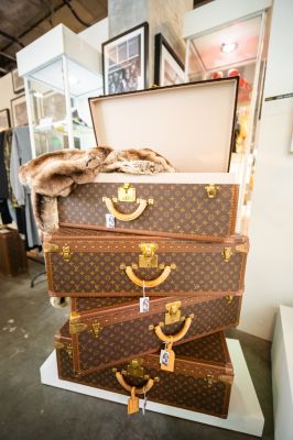 beverlyhills_juliensauctions_official_285229.jpg
