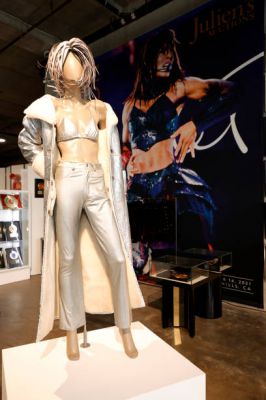 jj_juliensauctions_beverlyhills_gallery_opening_2021_281329.jpg