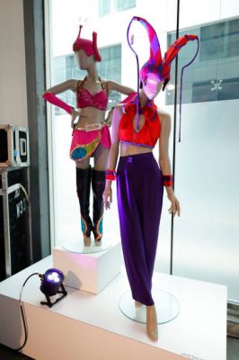 jj_juliensauctions_beverlyhills_gallery_opening_2021_288029.jpg