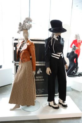 jj_juliensauctions_beverlyhills_gallery_opening_2021_288129.jpg