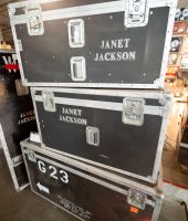 beverlyhills_juliensauctions_official_283929.jpg